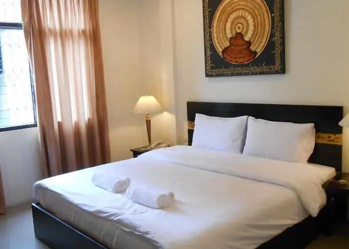 The Bang Khun Phrom 3*