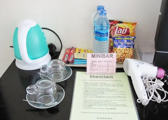 Hotel The Bang Khun Phrom